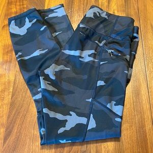 Athleta Camo Leggings Sz S